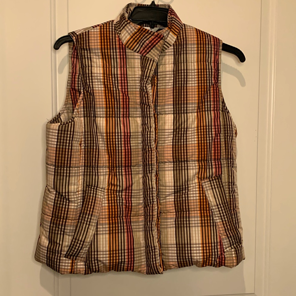 Liz Claiborne puffer vest size L.  Pretty plaid coloring.